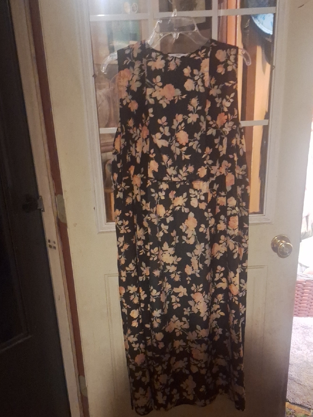 Floral Black Maxi Sleeveless Kimono With Side Slits.